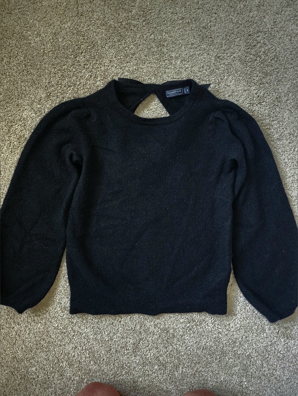 Vineyard Vines Black Open Back Bow Wool Blend Sweater Small - Picture 2 of 3